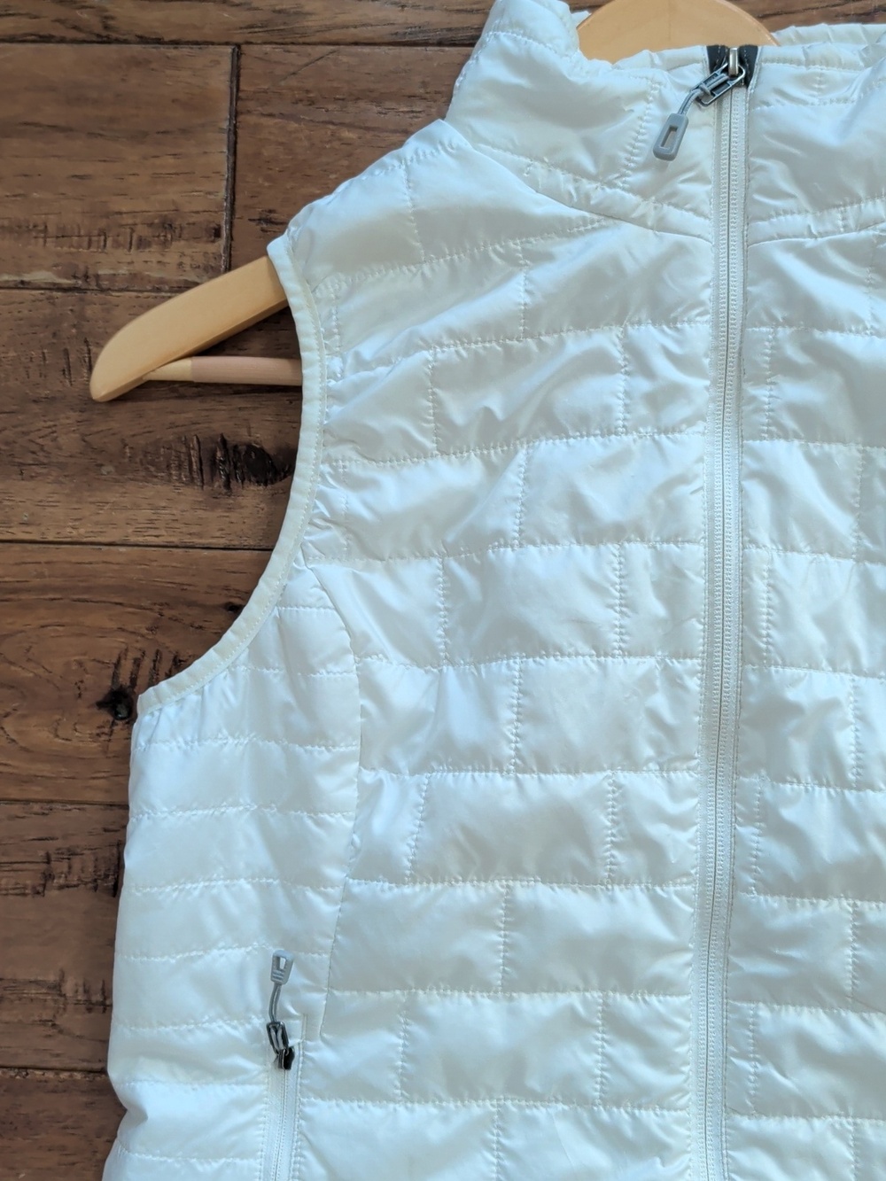 Patagonia Nano Puff White Quilted Women’s Insulated Vest - Picture 4 of 8